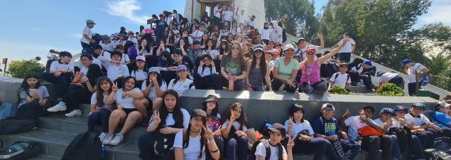 Estudiantes de 6° básico del TDG Lo Prado realizan trekking por el Parque Metropolitano Estudiantes de 6° básico del TDG Lo Prado realizan trekking por el Parque Metropolitano