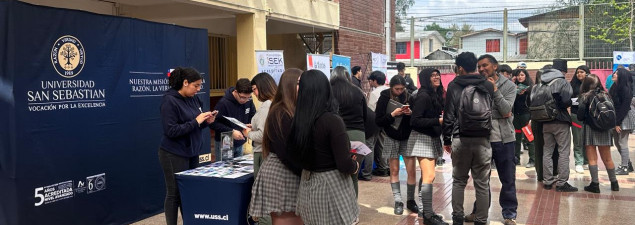 Feria universitaria CUP visita el CS Pudahuel para ofrecer alternativas de continuidad de estudios a E. Media