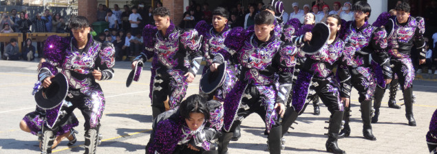 Estudiantes de 4° medio del TDG Lo Prado celebran su despedida con arte y tradiciones patrias Estudiantes de 4° medio del TDG Lo Prado celebran su despedida con arte y tradiciones patrias