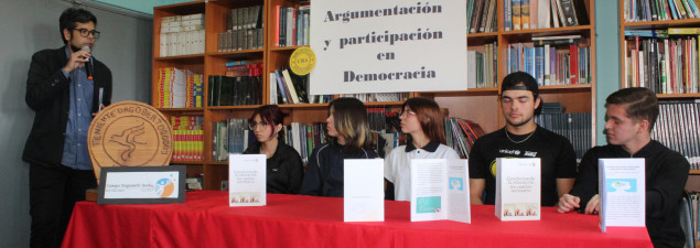 Electivo de Participación y Argumentación en Democracia del TDG Lo Prado crea fanzine con columnas de opinión Electivo de Participación y Argumentación en Democracia del TDG Lo Prado crea fanzine con columnas de opinión