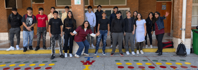 Estudiantes participan en trabajo comunitario para fortalecer la convivencia escolar